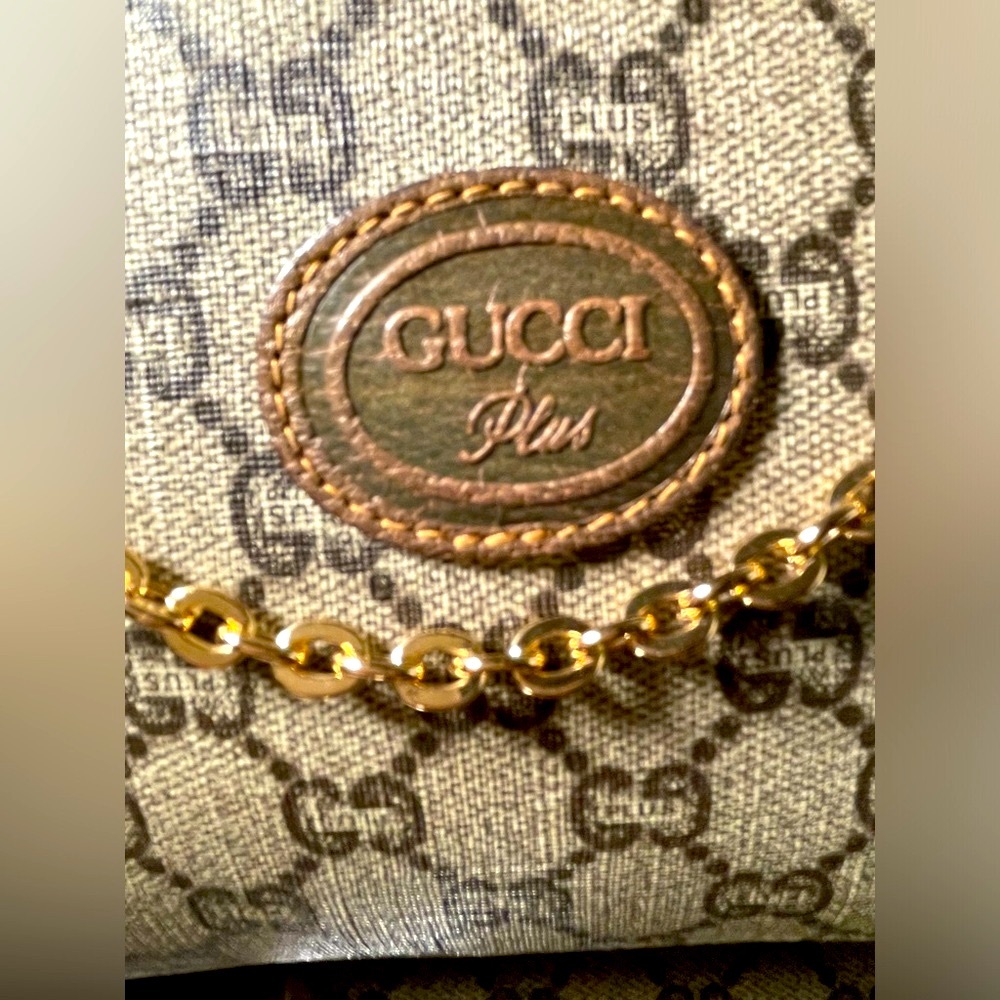 AUTHENTIC Gucci plus , gold tone  chain added for Crossbody option - Picture 2 of 13
